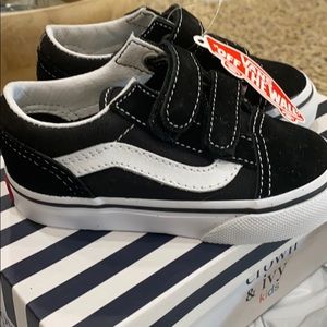 Vans tennis shoes toddler